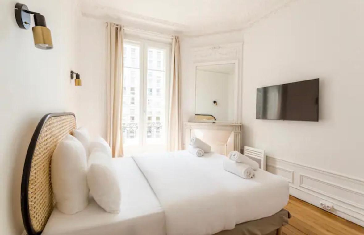 Luxury Suites Tour Eiffel Best View ปารีส ภายนอก รูปภาพ